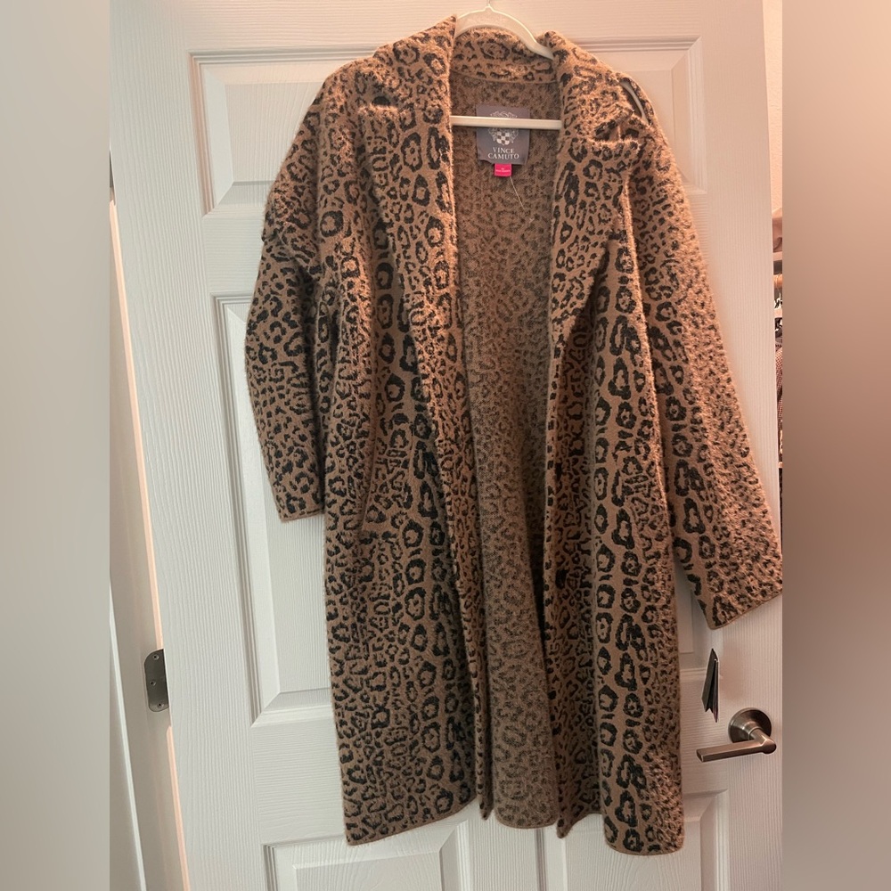 Vince Camuto Leopard Print sweater coat